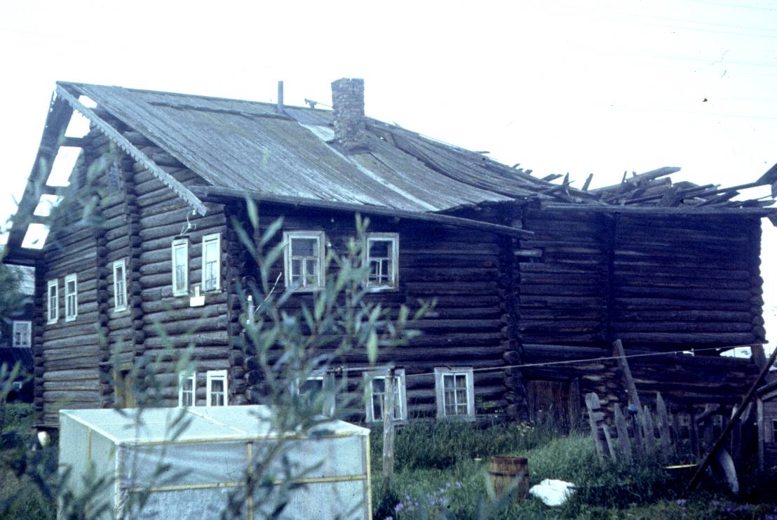 093-1.jpg