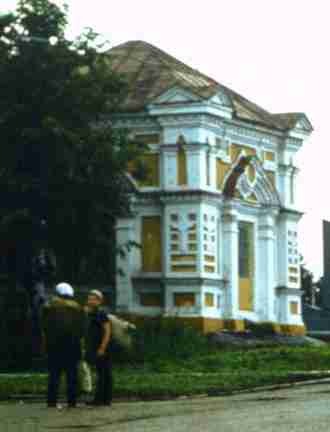 043-1.jpg