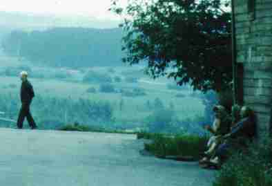 012-1.jpg