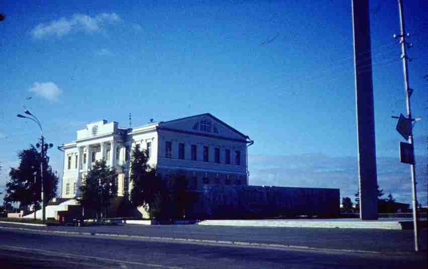 144-1.jpg