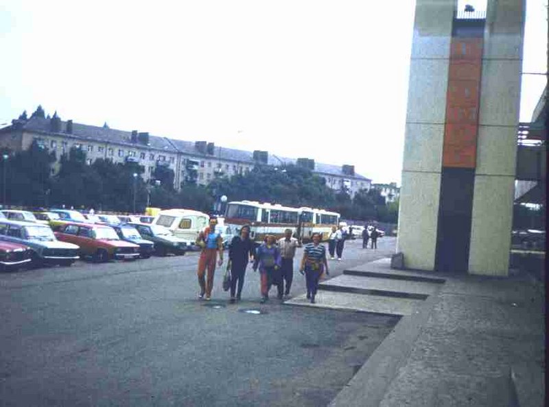 012.jpg