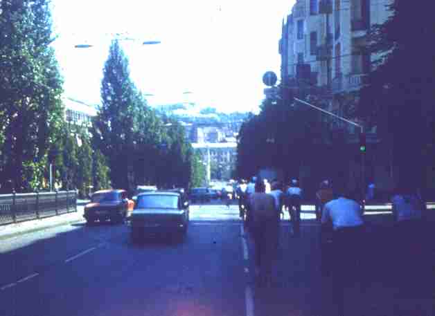 352-1.jpg