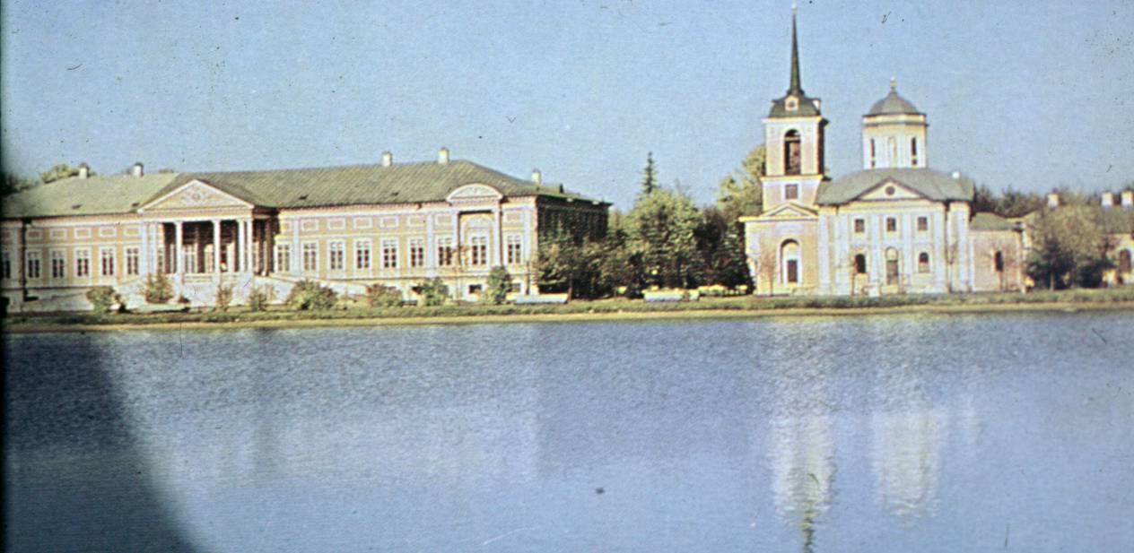 437.JPG