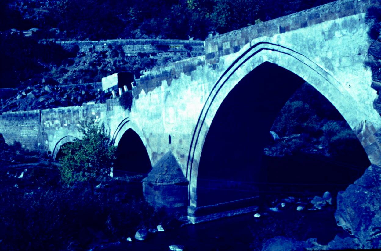 107a.JPG