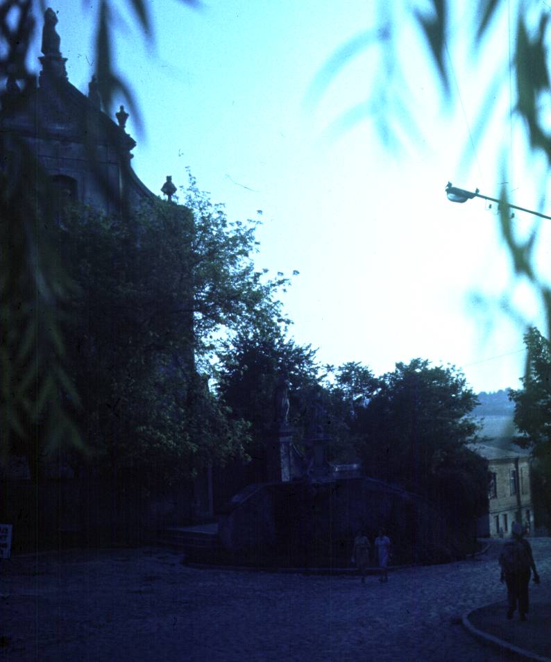 106a.jpg
