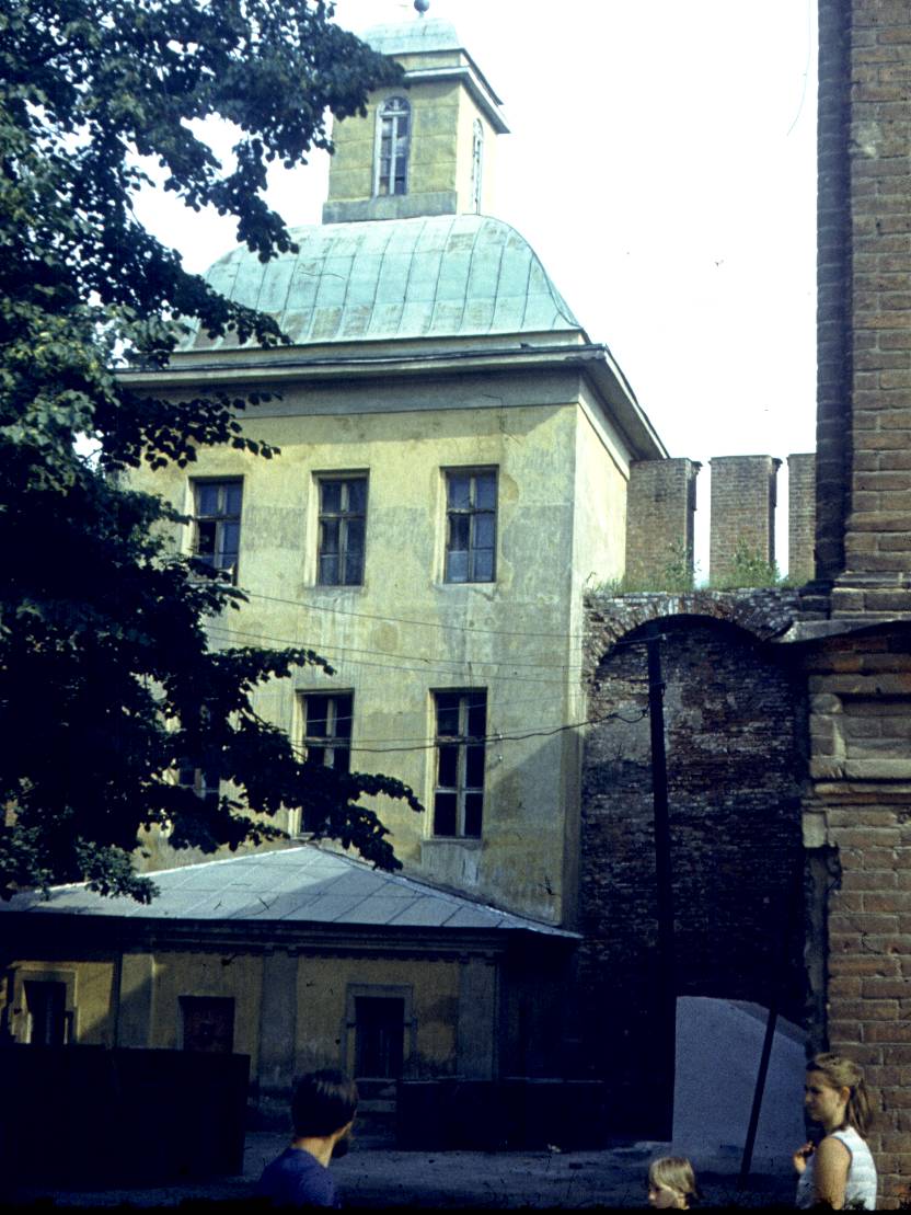 163.jpg