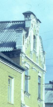 381-1.jpg