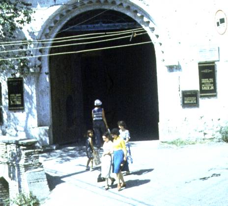 141-1.JPG