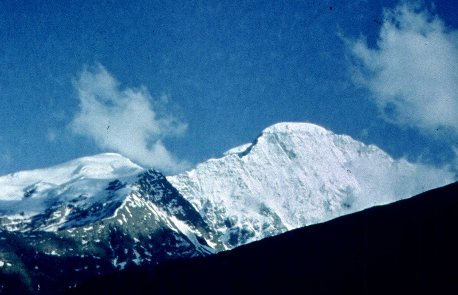 057-1.jpg
