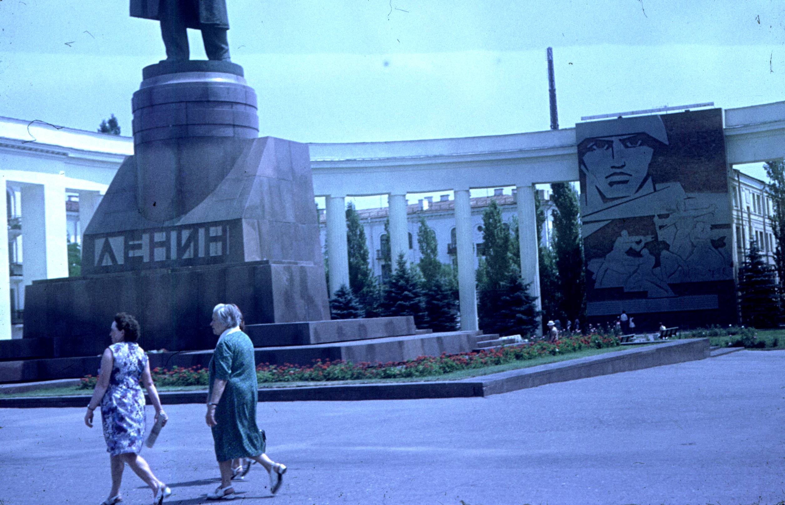 100.jpg