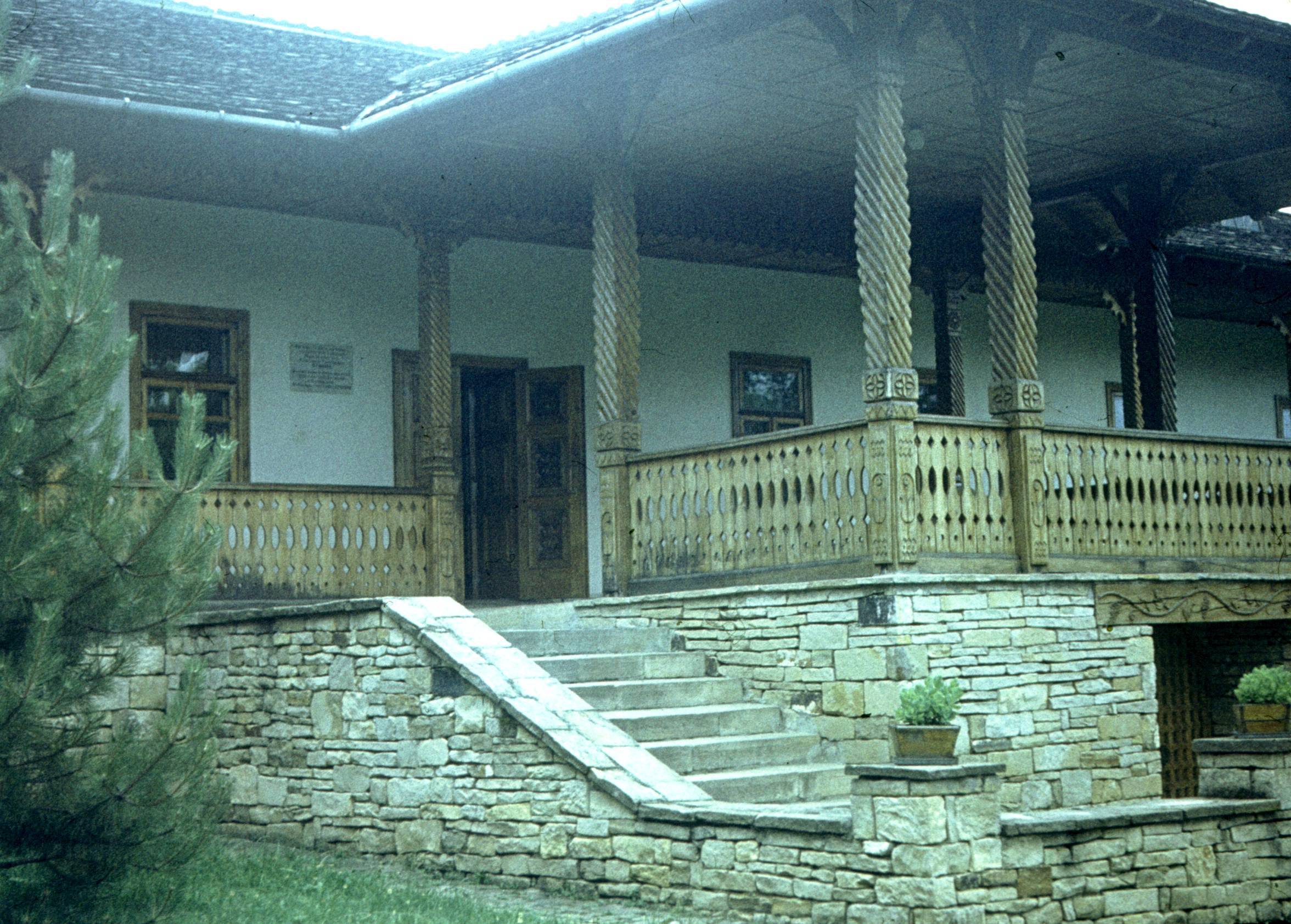 152.jpg